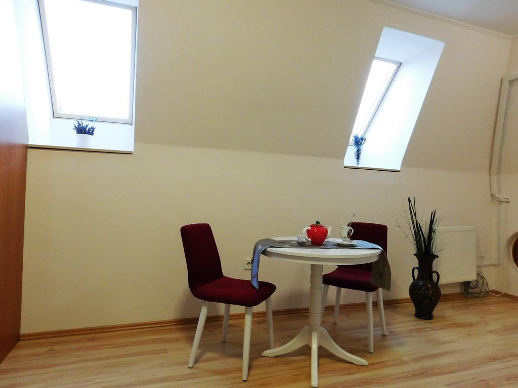 Tulipán Apartman Balatonalmádi Esterno foto